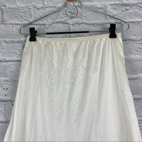 International Ladies garment workers union slip Lg - Picture 4 of 4